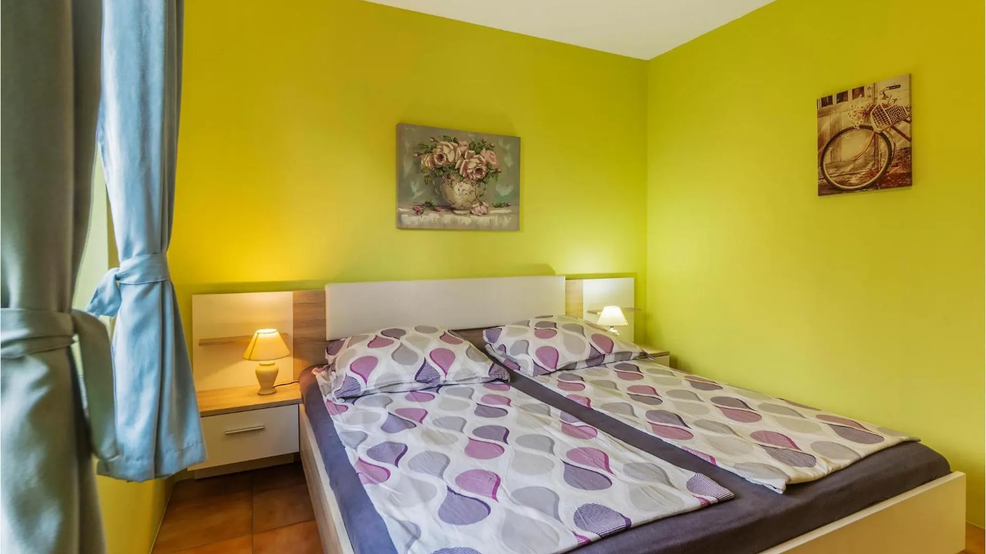 Beautiful Apartment In Liznjan With Wifi