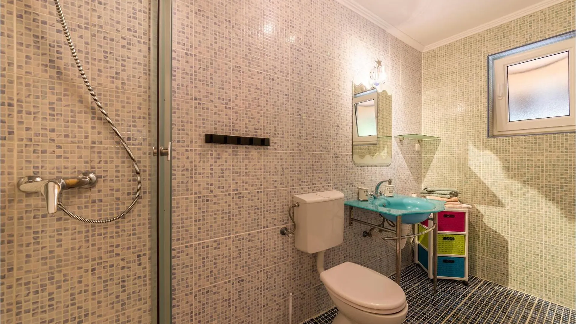 Beautiful Apartment In Liznjan With Wifi